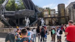 Disneyland Star Wars Park stage show